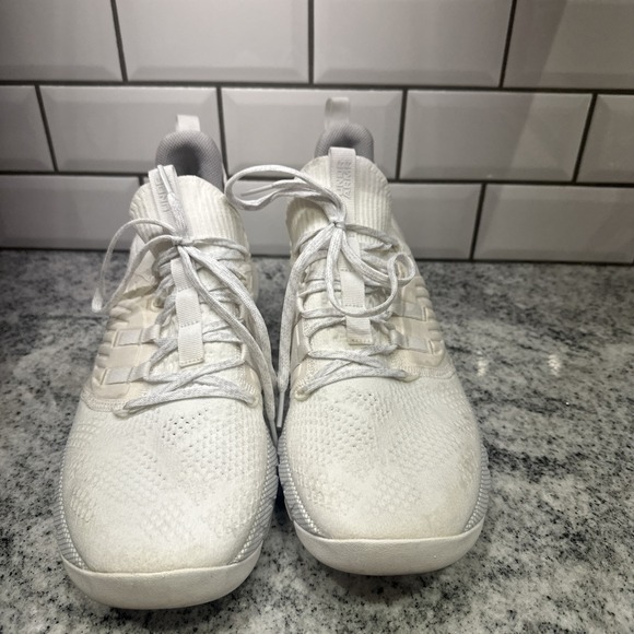 Under Armour HOVR Men's 13 Training Shoe White Running Sneaker Blood Sweat Respe - Picture 2 of 10